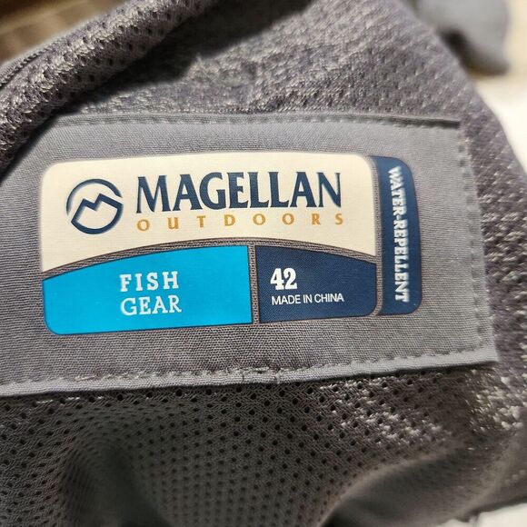 Magellan Shorts For Mens Size 42 Gray Flat Front Chino Casual - Picture 9 of 10